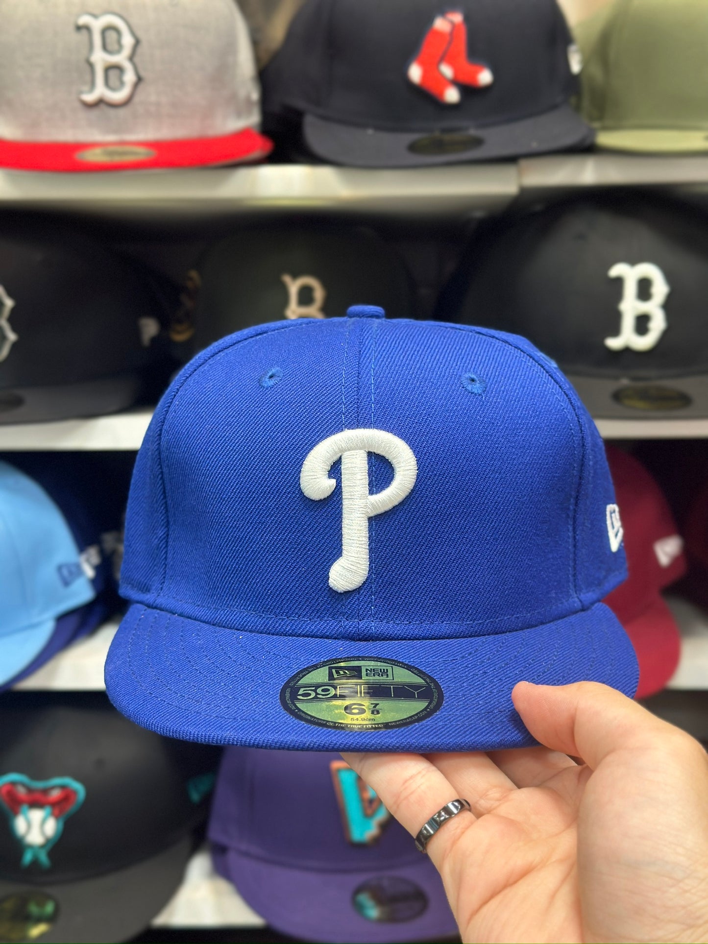 Philadelphia Phillies MLB Vintage Fitted Hat | New Era 59FIFTY Sized Cap | Blue