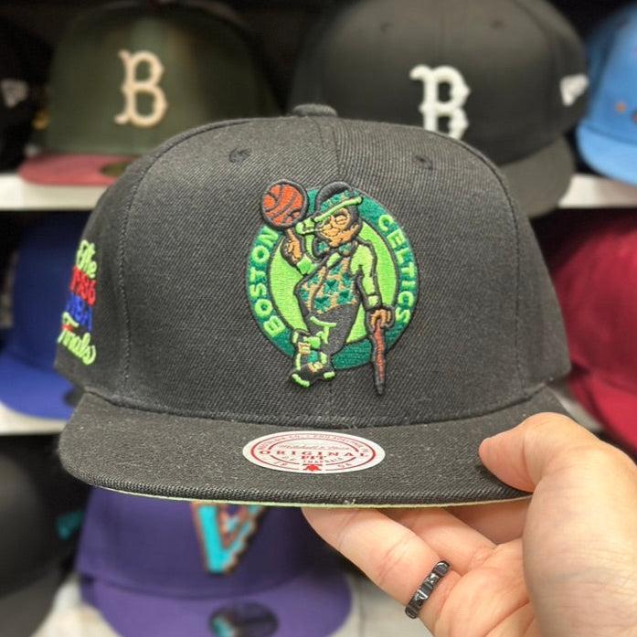 Boston Celtics Black Mitchell & Ness Snapback - Product Image