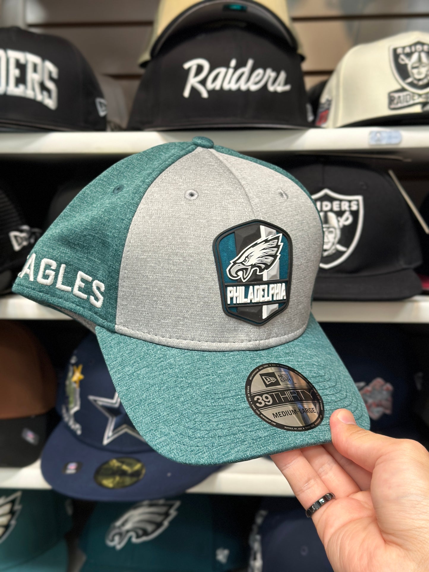 Philadelphia Eagles NFL Ball Cap | New Era 39THIRTY Adjustable Hat | Gray/Green