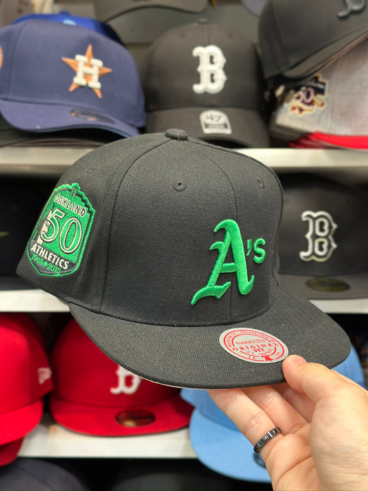 Oakland Athletics MLB 50 Years Side Patch | Mitchell & Ness Snapback | Black