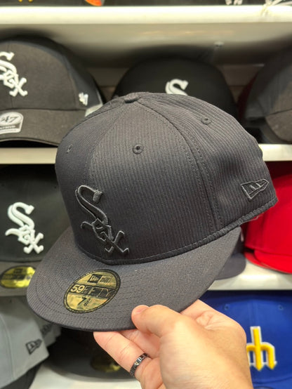 Chicago White Sox MLB Vintage Textured| New Era 59FIFTY Fitted Hat | 7 3/8