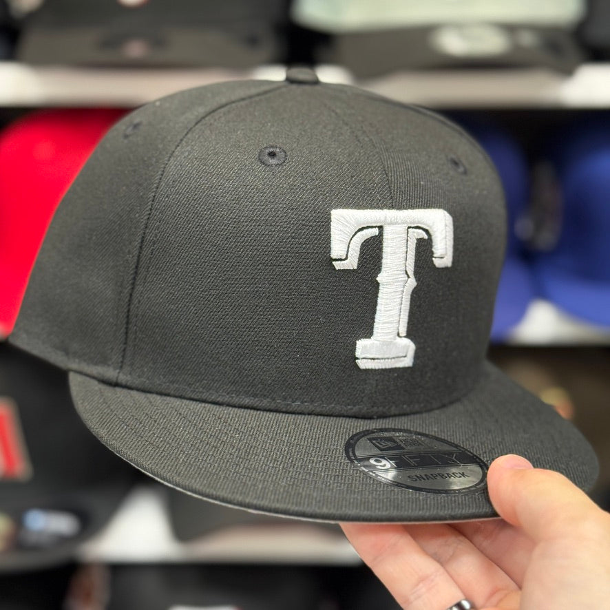 New Era Texas Rangers Black 9FIFTY Snapback - Product Image