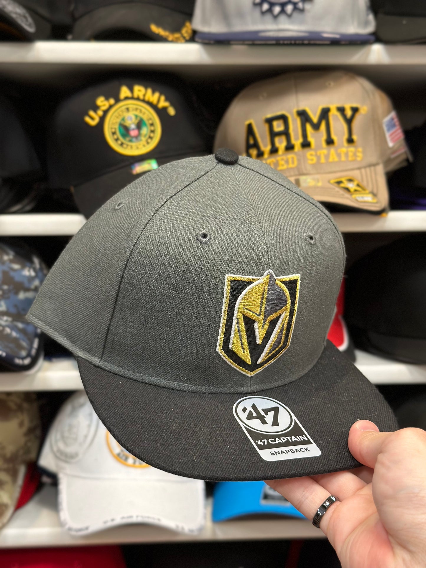 Las Vegas Golden Knights NHL Snapback '47 Brand Captain Adjustable | Gray/Black