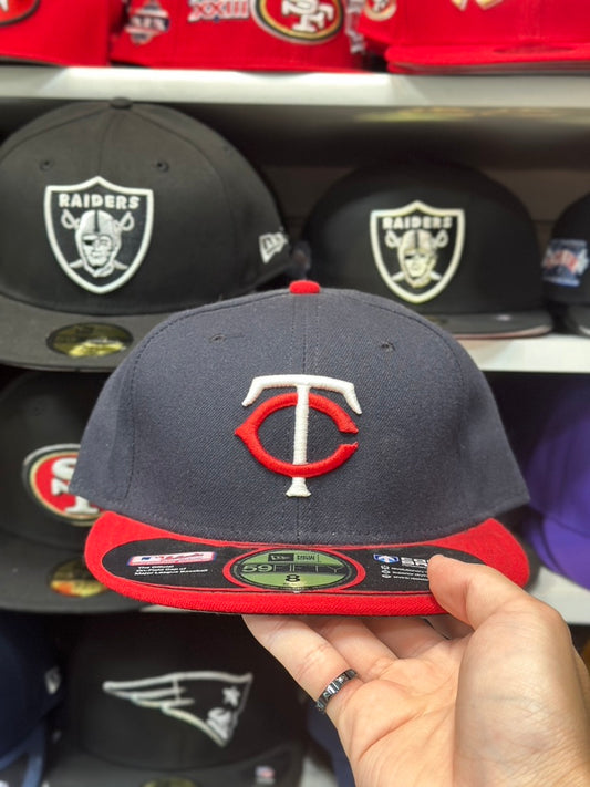 Minnesota Twins MLB Fitted Hat | New Era 59FIFTY Sized Cap | Black/Red