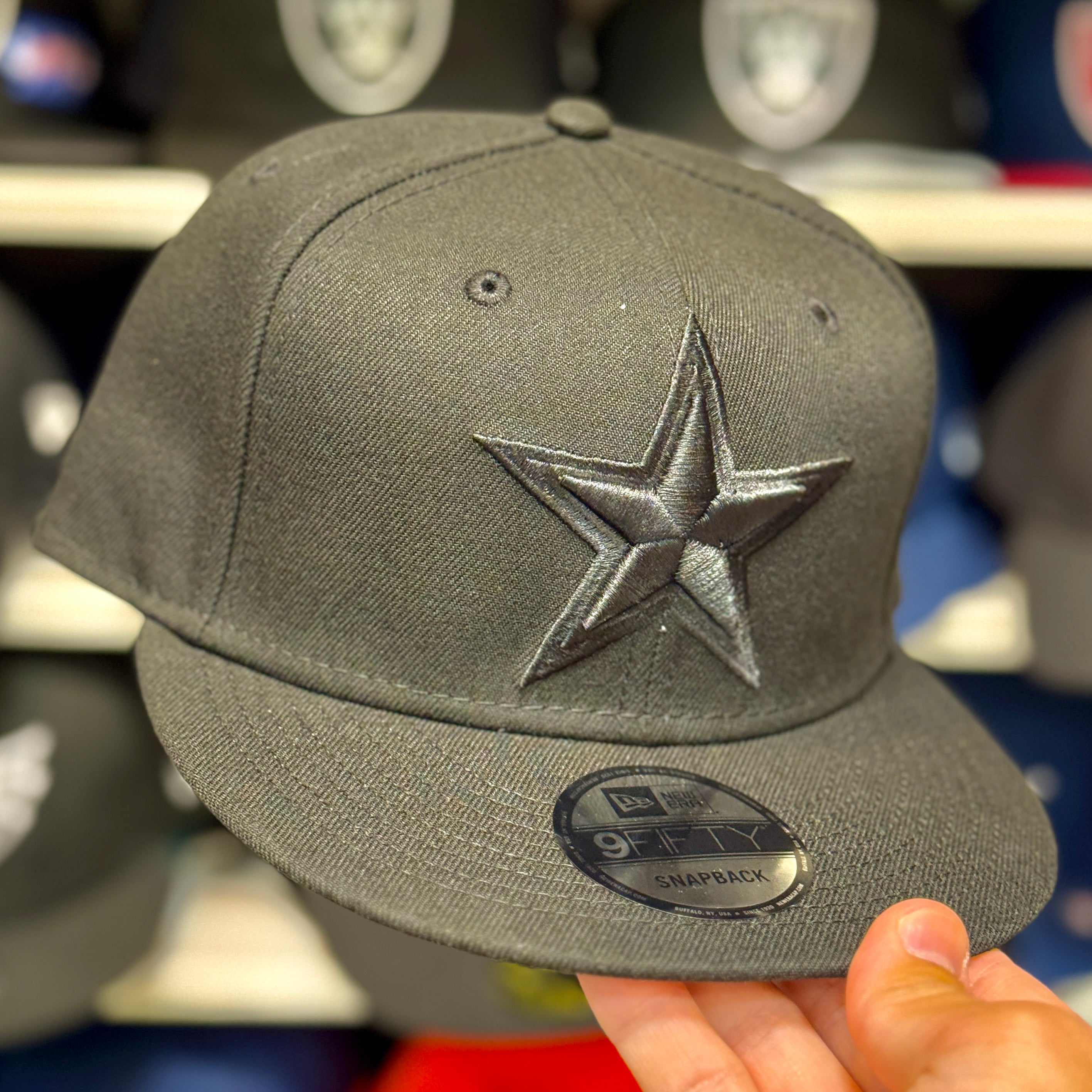New Era Dallas Cowboys Black 9FIFTY Snapback - Product Image