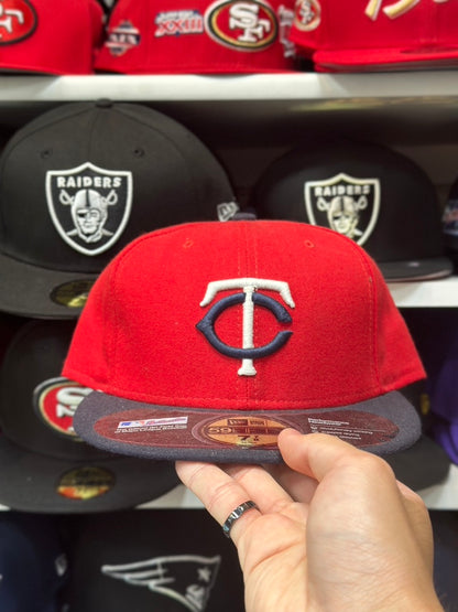 Minnesota Twins MLB Fitted Hat | New Era 59FIFTY Sized Cap | Red/Black