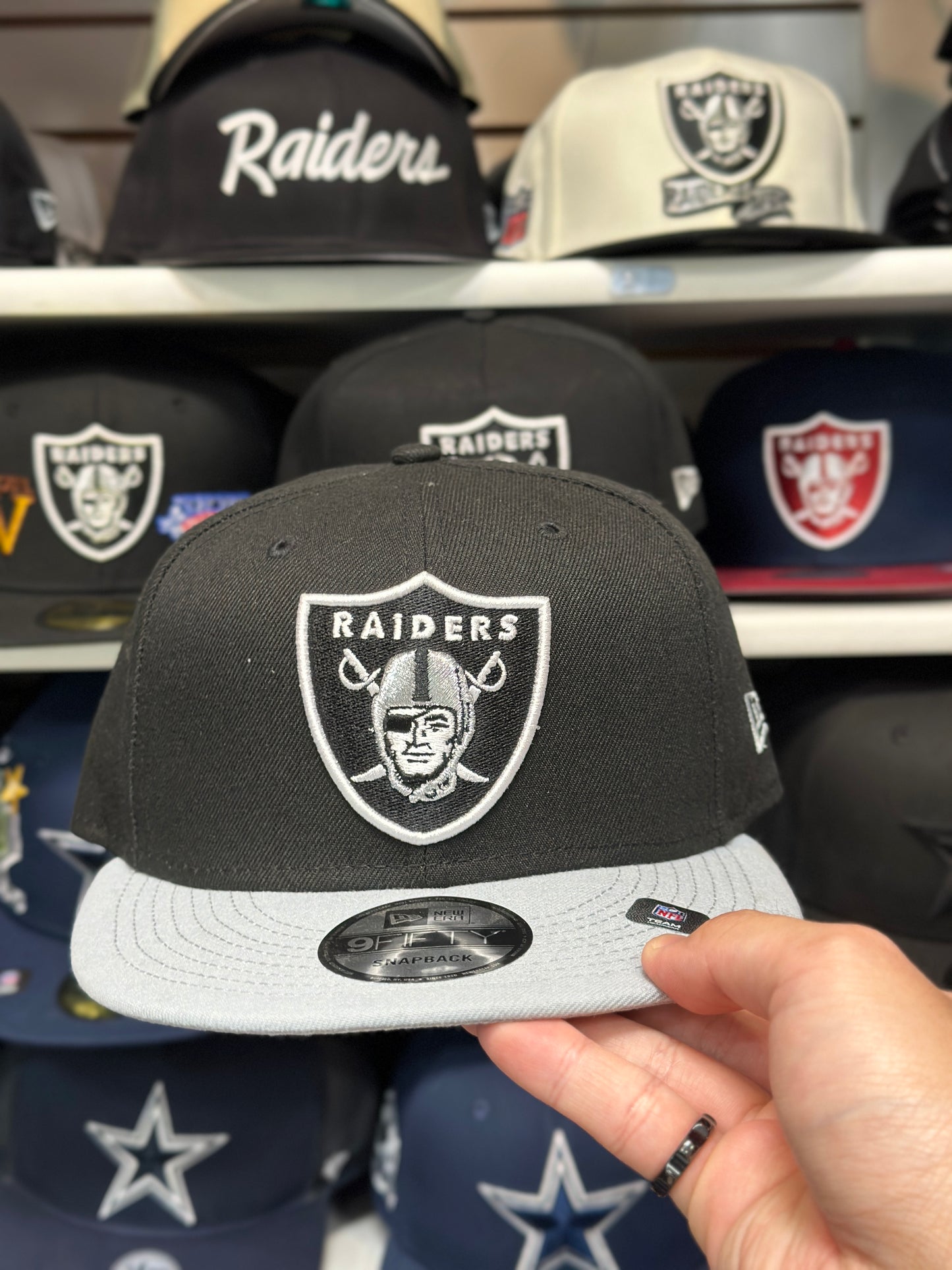 Las Vegas Raiders NFL Snapback | New Era 9FIFTY Adjustable Snap | Black/Silver