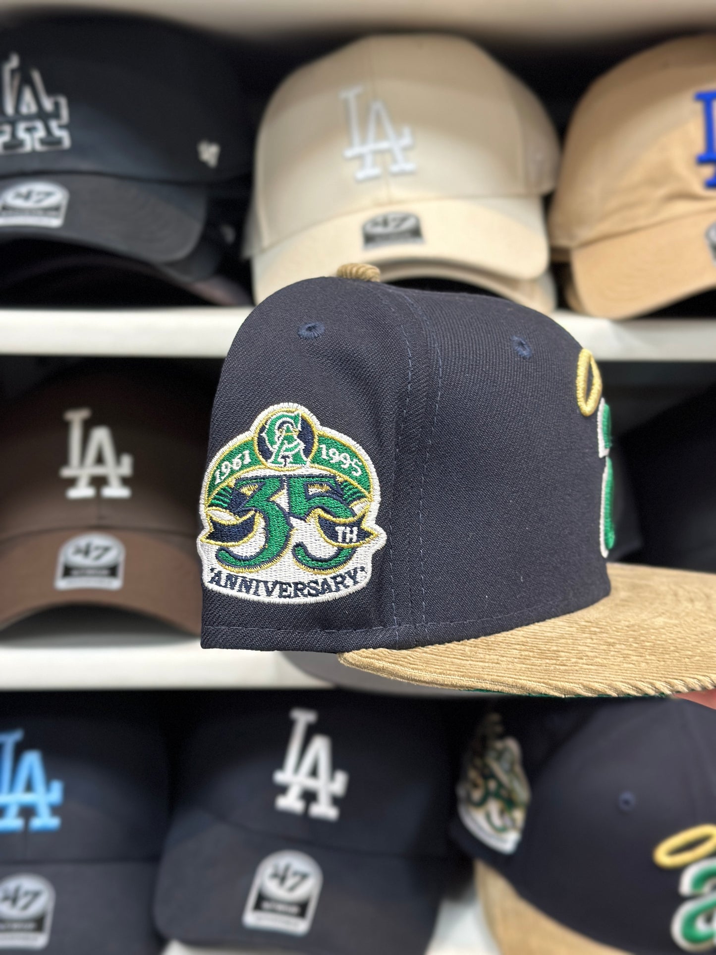 LA Angels MLB Corduroy '35th Anniversary' Patch | New Era 59FIFTY Fitted Cap | Navy/Beige