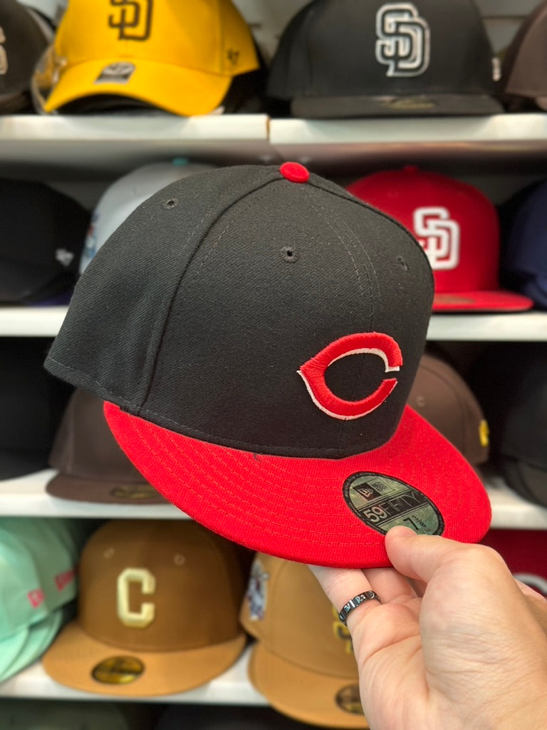 Cincinnati Reds MLB Fitted Cap | New Era 59FIFTY Sized Cap | Black/Red