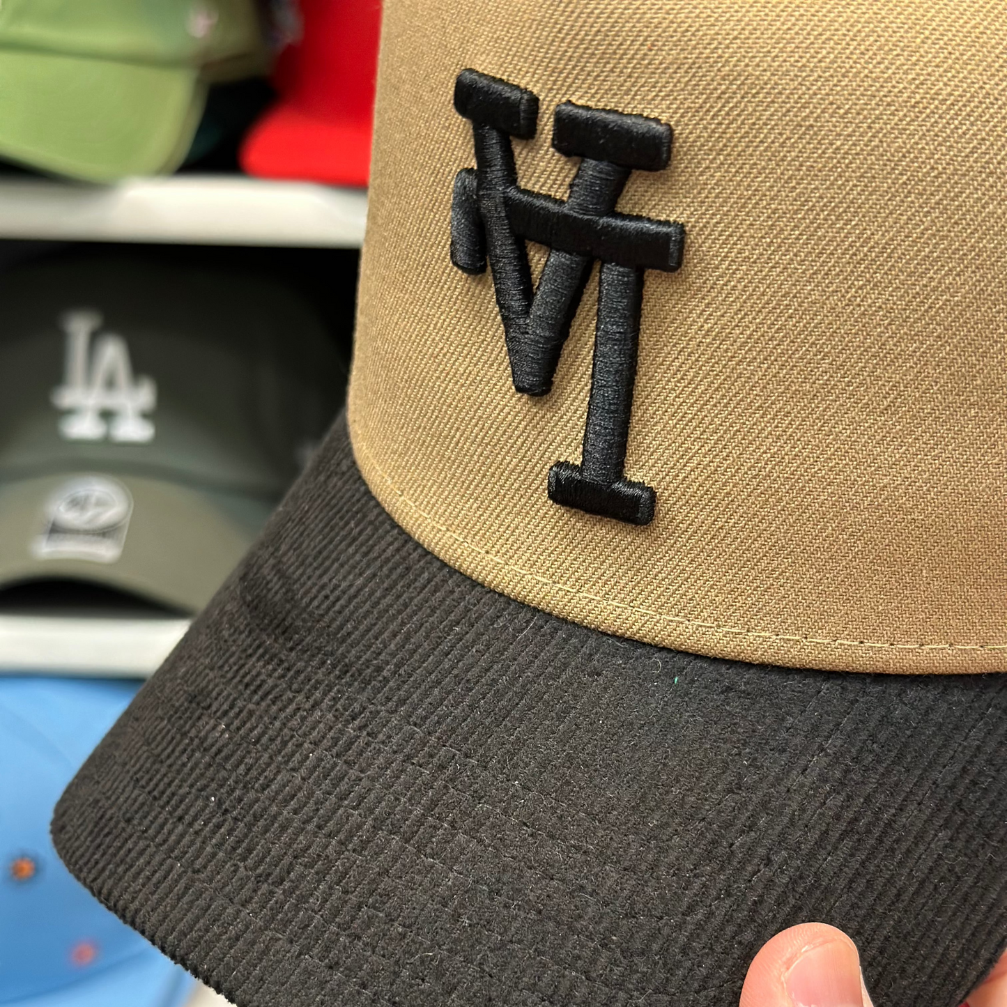 LA Dodgers Upside Down Reversible A-Frame Snapback | New Era 9FORTY | Brown/Black Corduroy