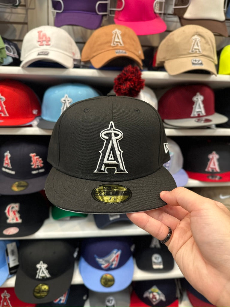 LA Angels MLB Fitted Cap | Classic New Era 59FIFTY Sized Hat | Black