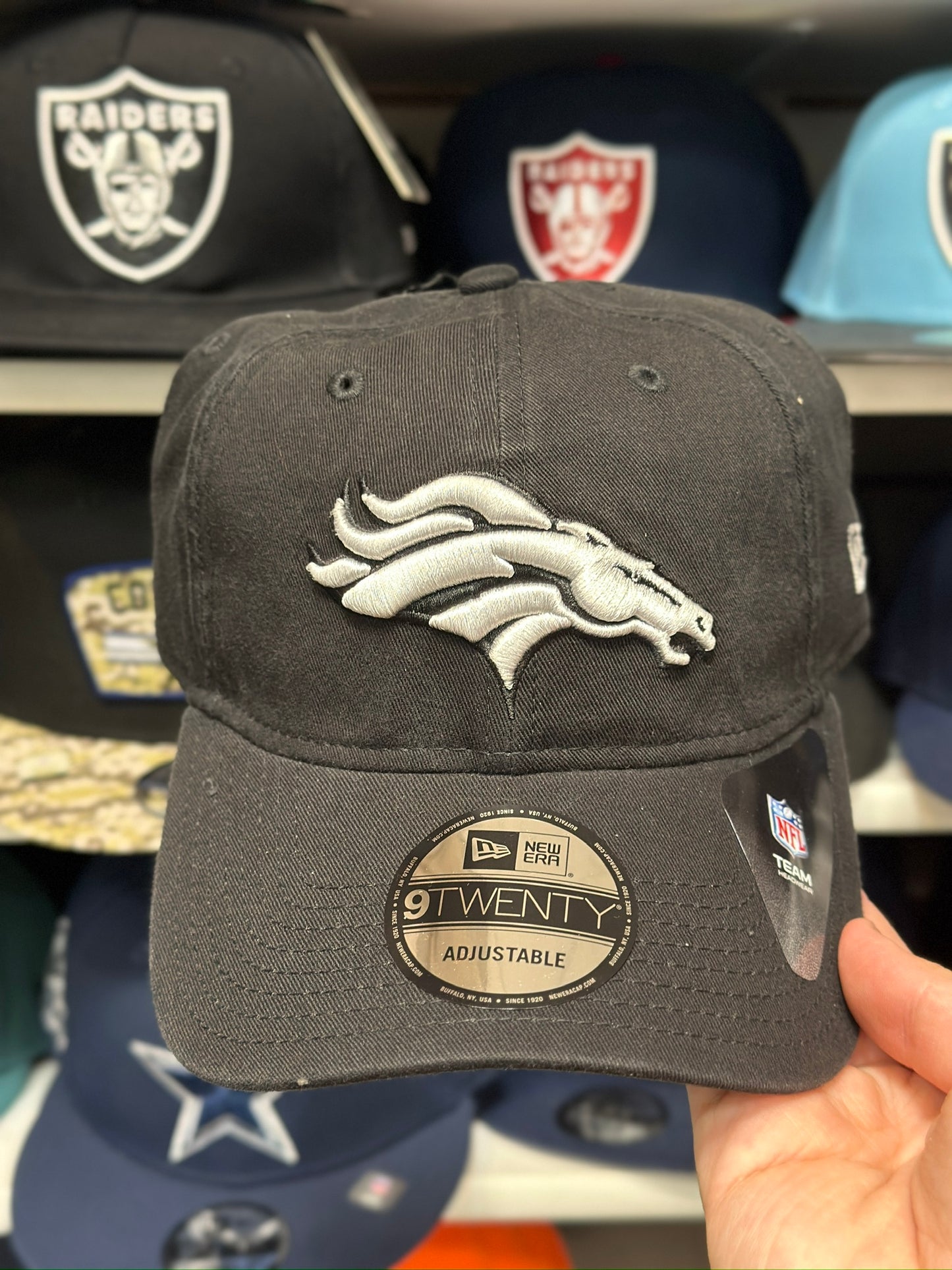 Denver Broncos NFL Ball Cap | New Era 9TWENTY Strap-back | Black