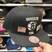 Brooklyn Nets 'USA Pride' Black/White Mitchell & Ness Snapback - Product Image