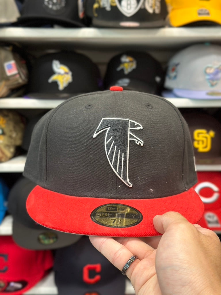 Atlanta Falcons NFL Fitted Hat | New Era 59FIFTY Sized Cap | Black/Red