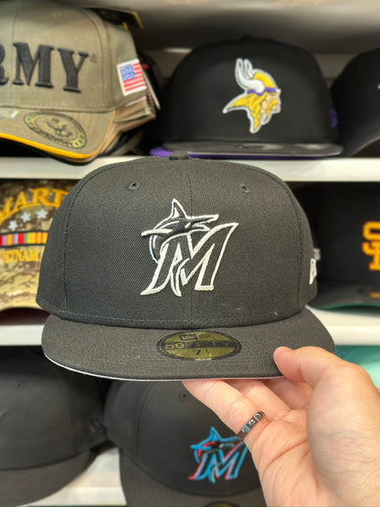 Miami Marlins MLB Fitted Hat | New Era 59FIFTY Sized Cap | Black