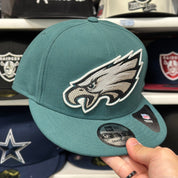 New Era Philadelphia Eagles 'Large Logo' Green/White 9FIFTY Snapback - Product Image