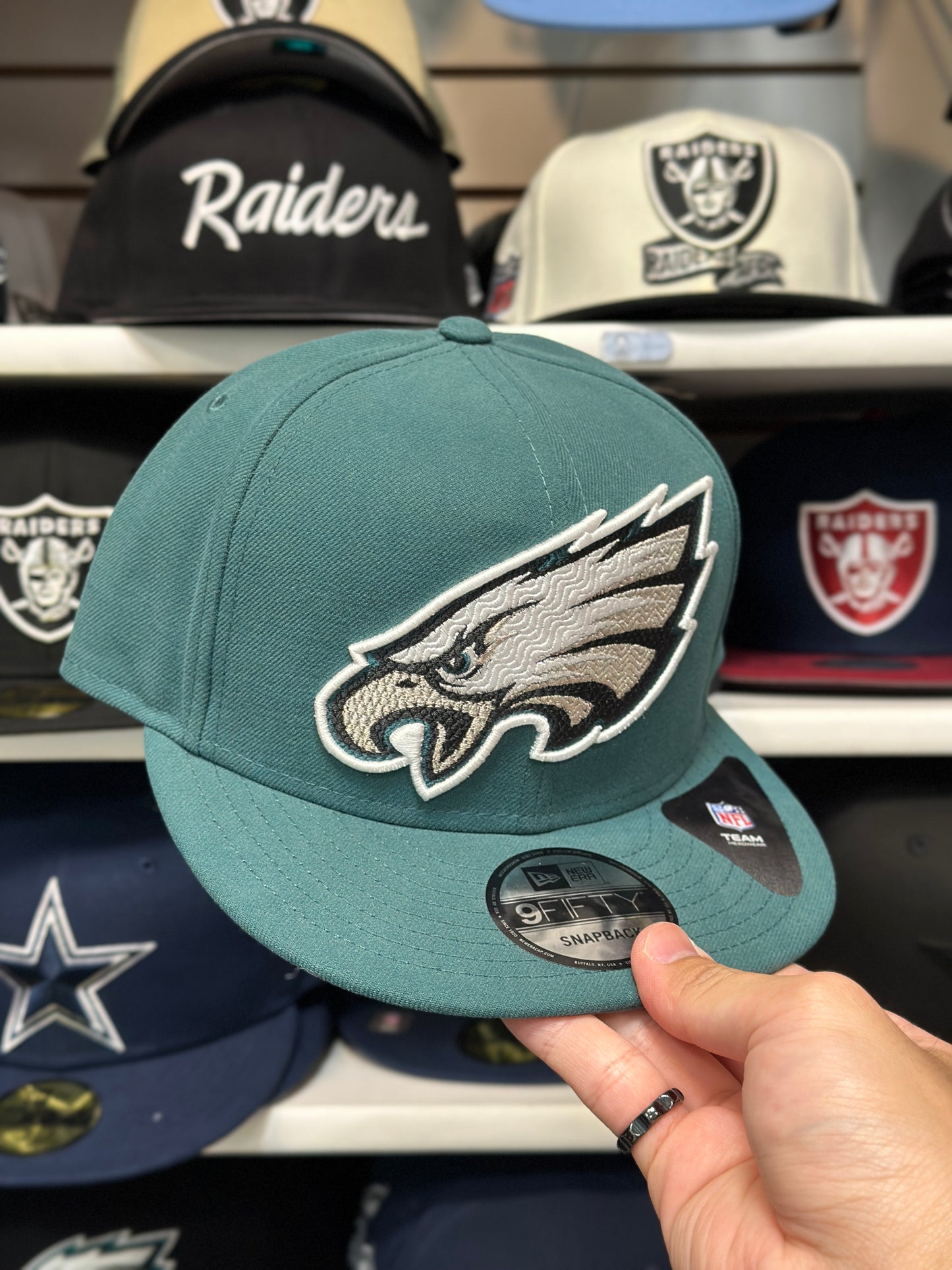 Philadelphia Eagles NFL 'Large Logo' New Era 9FIFTY Snapback | Green