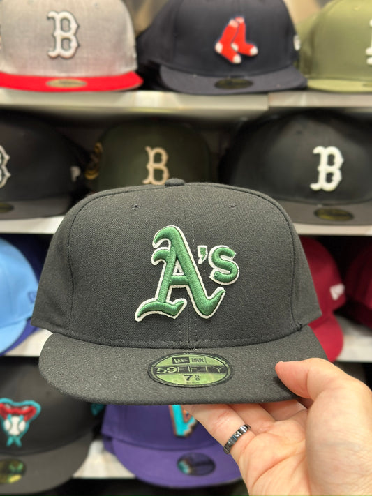 Oakland Athletics MLB Fitted Hat | New Era 59FIFTY Sized Cap | Black | Size 7 5/8