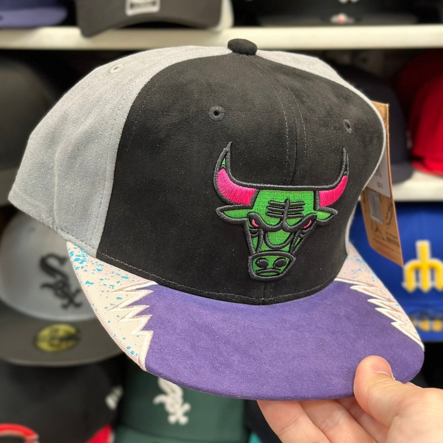 Chicago Bulls 'Multi Texture' Multicolor Vintage Mitchell & Ness Snapback - Product Image