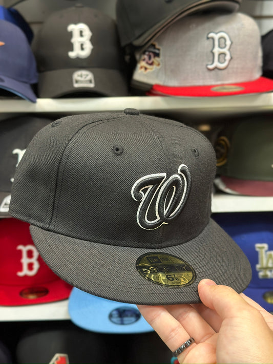 Washington Nationals MLB Fitted Hat | New Era 59FIFTY Sized Cap | Black Outline