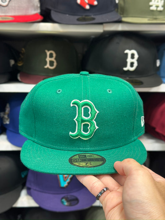 Boston Red Sox MLB Fitted Cap | New Era 59FIFTY Sized Cap | Green