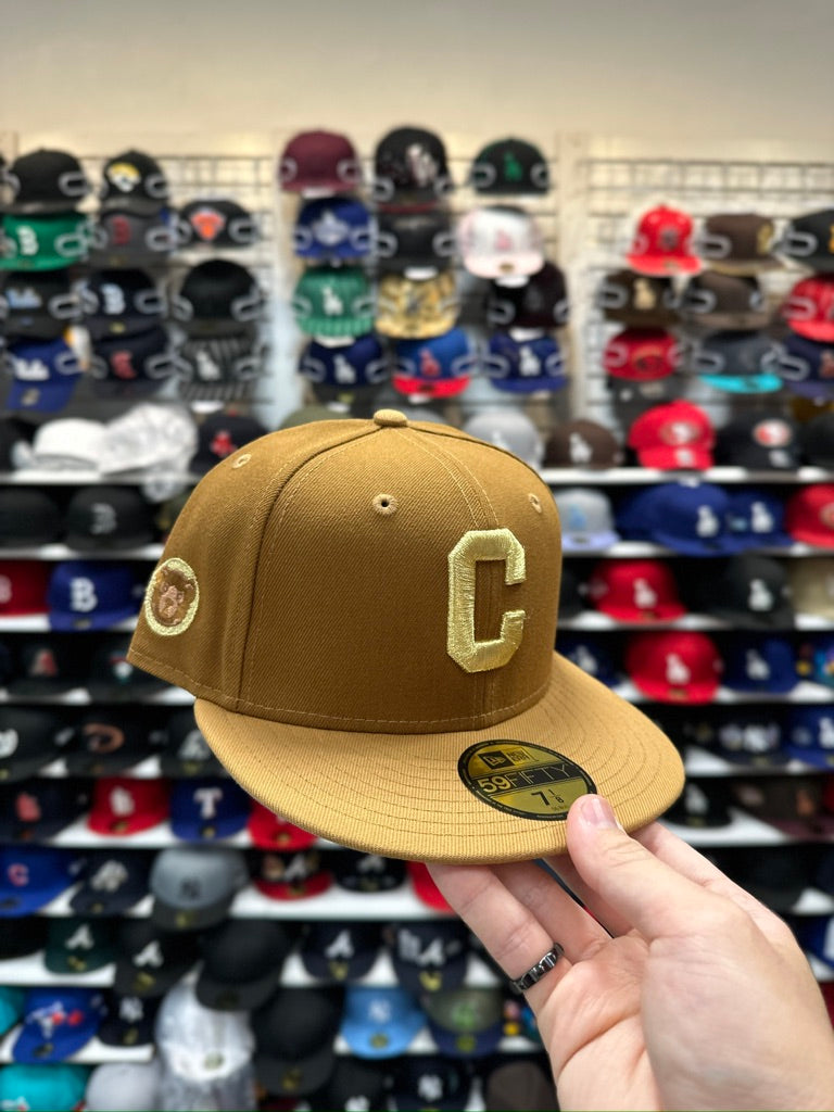 Chicago Cubs MLB Fitted Cap | New Era 59FIFTY Sized Cap | Tan/Gold