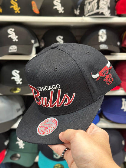 Chicago Bulls Script Snapback | Mitchell & Ness Original Fit | Black