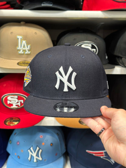 New York Yankees MLB 'World Series' | New Era 9FIFTY Snapback | Navy/Green Paisley