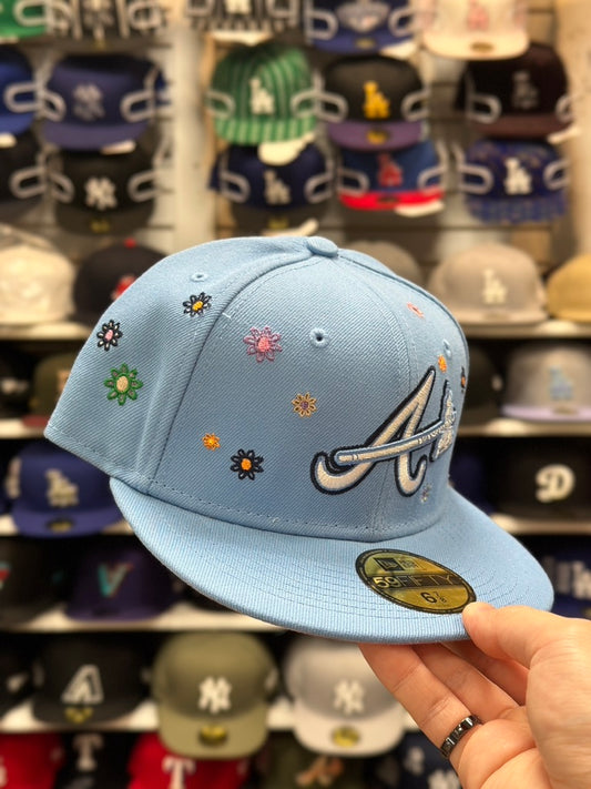 Atlanta Braves MLB Floral Patches | New Era 59FIFTY Fitted Cap | Light Blue