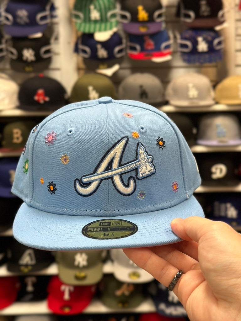 Atlanta Braves MLB Floral Patches | New Era 59FIFTY Fitted Cap | Light Blue