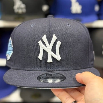 New Era New York Yankees '1998 World Series' Navy 9FIFTY Snapback | Baby Blue Paisley Under Brim - Product Image