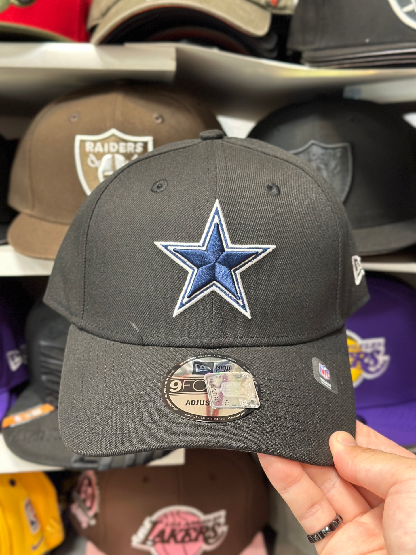 Dallas Cowboys NFL Ball Cap | New Era 9FORTY Adjustable Velcro Strap | Black