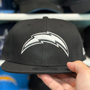 New Era Los Angeles Chargers Black 9FIFTY Adjustable Snapback Hat