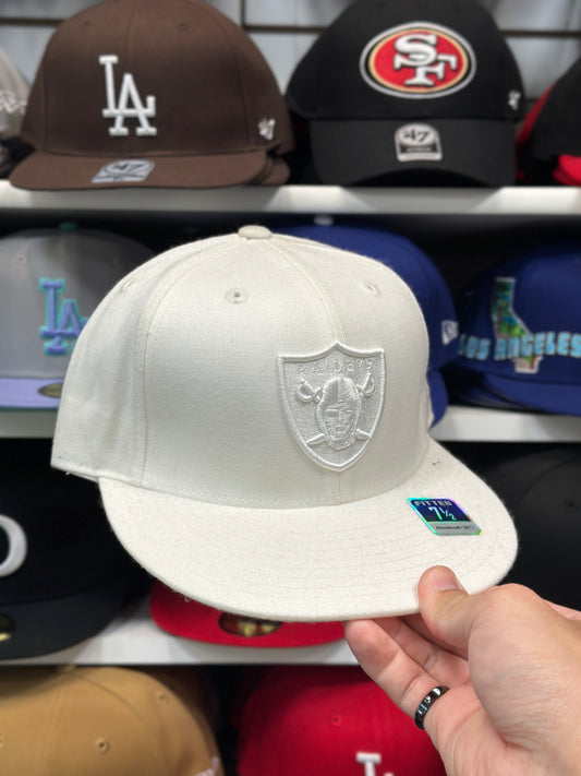 Los Angeles Raiders NFL Fitted Hat | Vintage Reebok | White