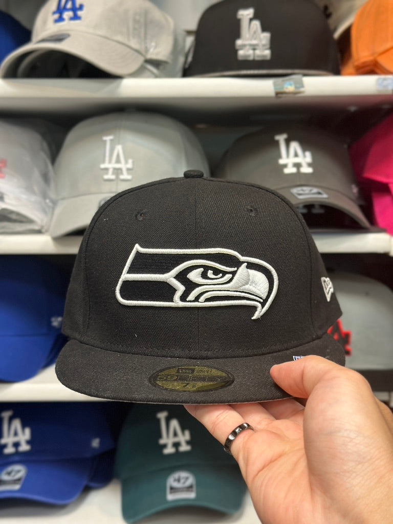 Seattle Seahawks NFL Fitted Cap | New Era 59FIFTY Sized Cap | Black