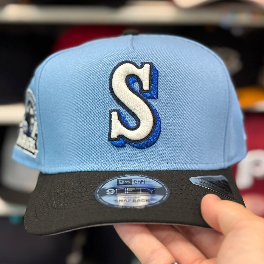 New Era Seattle Mariners '30th Anniversary' A-Frame Light Blue/Black 9FIFTY Snapback | Glow in the Dark - Product Image