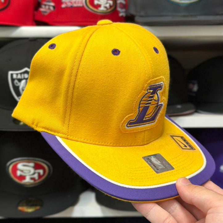 Los Angeles Lakers NBA Vintage Nike Fitted Yellow Purple Cap World Embroidery