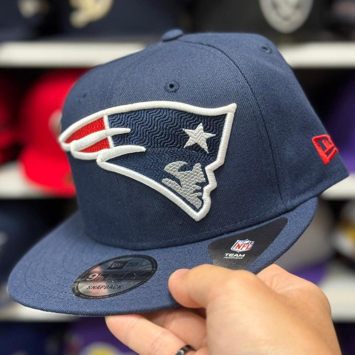 New Era New England Patriots 'Large Logo' Navy/Red 9FIFTY Snapback - Product Image
