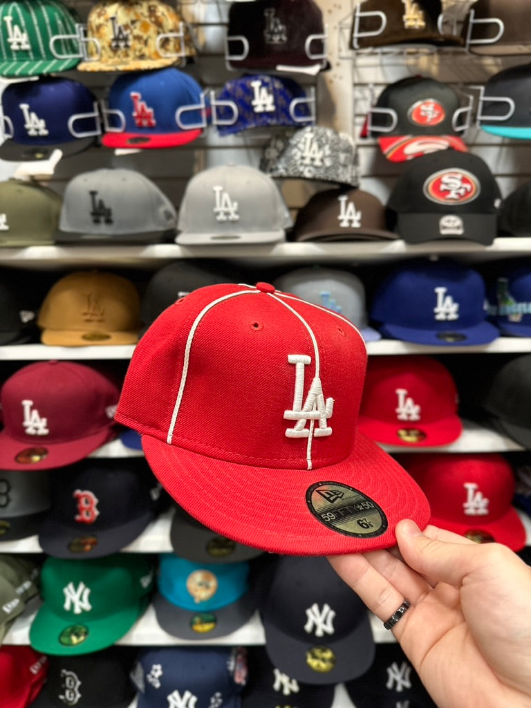 LA Dodgers MLB Vintage Red Chrome | New Era 59FIFTY Fitted Cap | Red