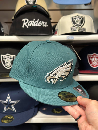 Philadelphia Eagles NFL Fitted Hat | Classic New Era 59FIFTY Sized Cap | Green