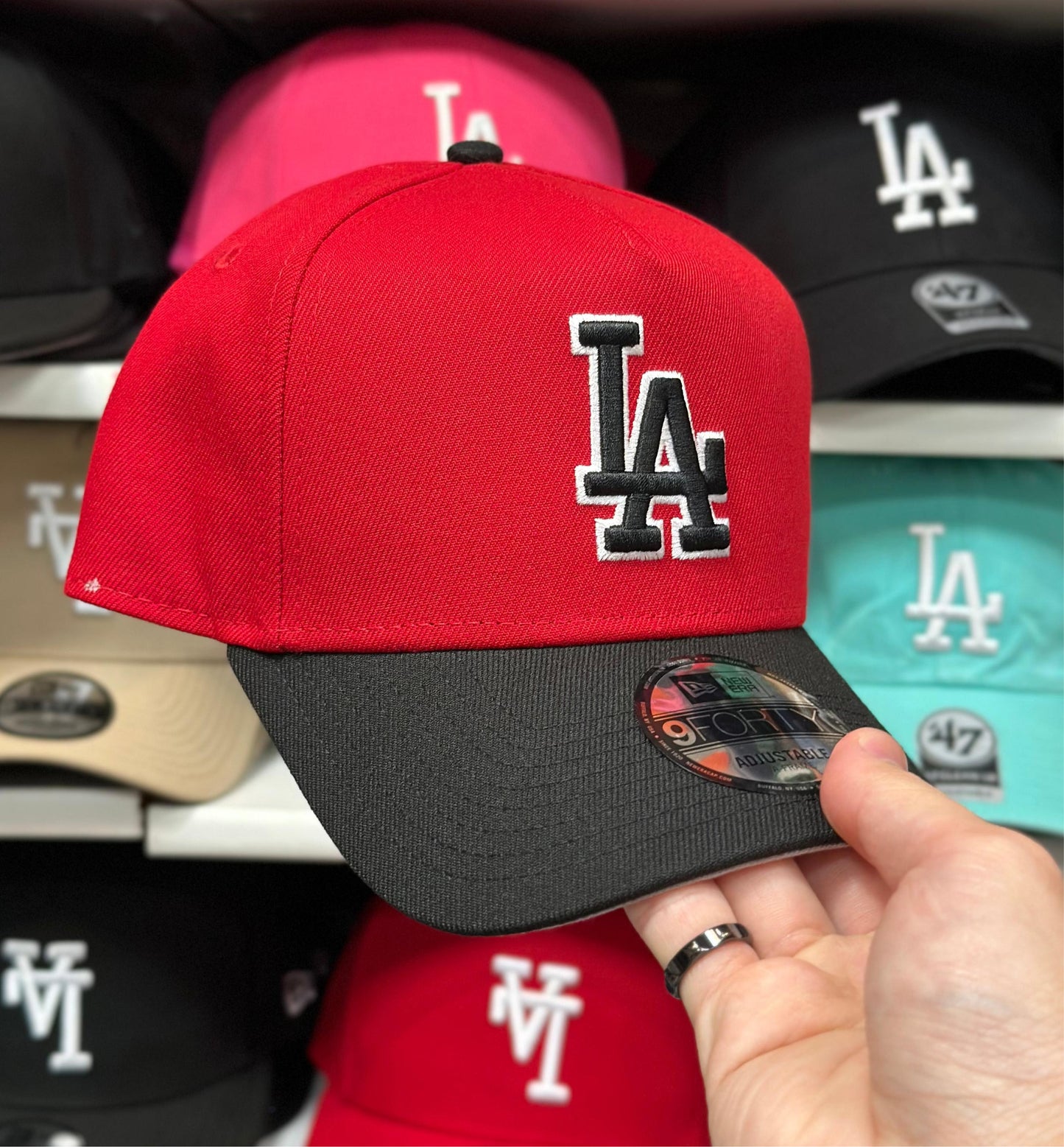 New Era Los Angeles Dodgers 'Outline Logo' A-Frame Red/Black 9FORTY Snapback - Product Image