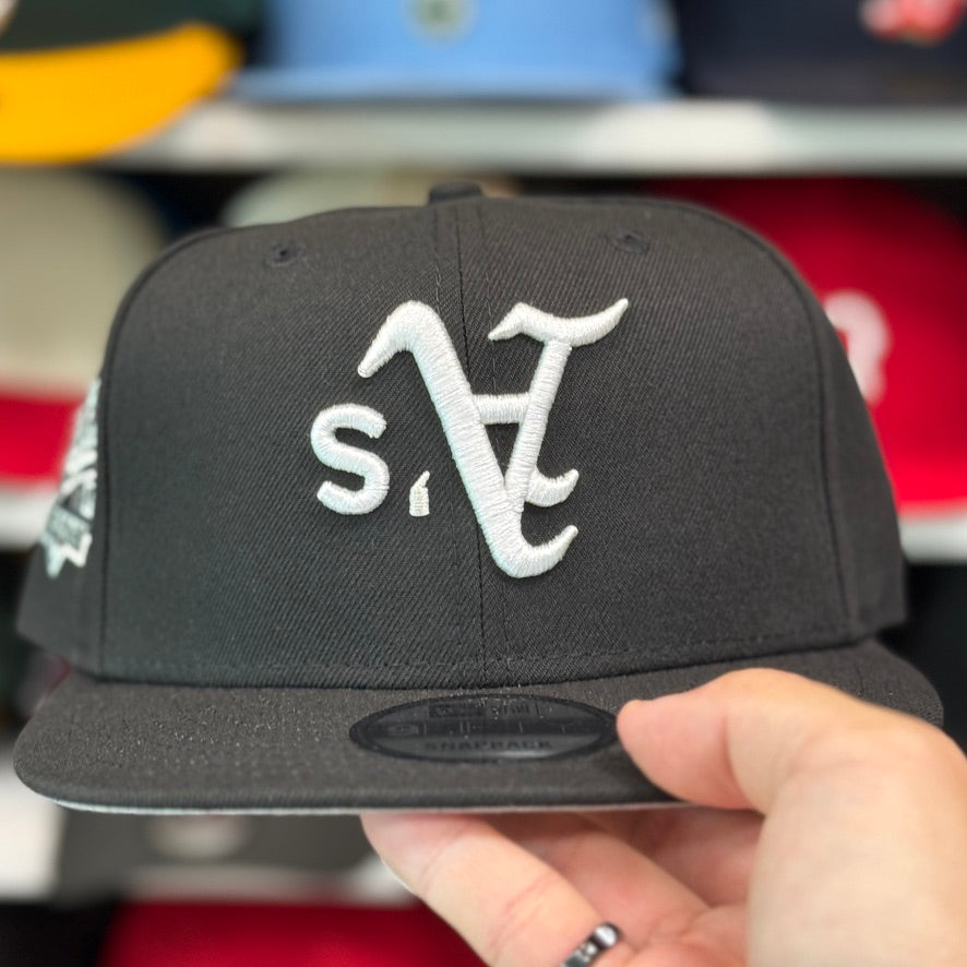 New Era Oakland Athletics Upside Down Logo '1988 World Series' Black 9FIFTY Adjustable Snapback Hat