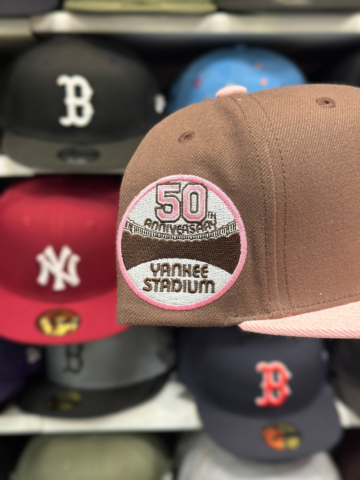 New York Yankees MLB 50th Anniversary | Mitchell & Ness Original Fit Snapback | Brown/Pink