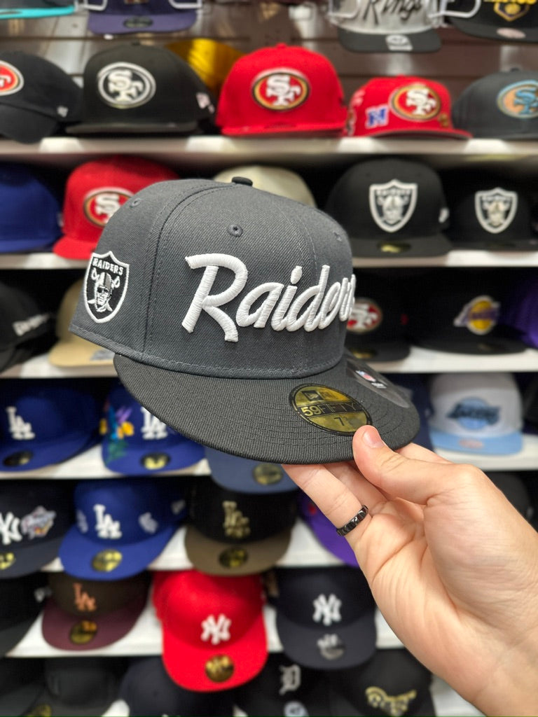 Las Vegas Raiders NFL Script Fitted Hat | New Era 59FIFTY Sized Cap | Gray/Black