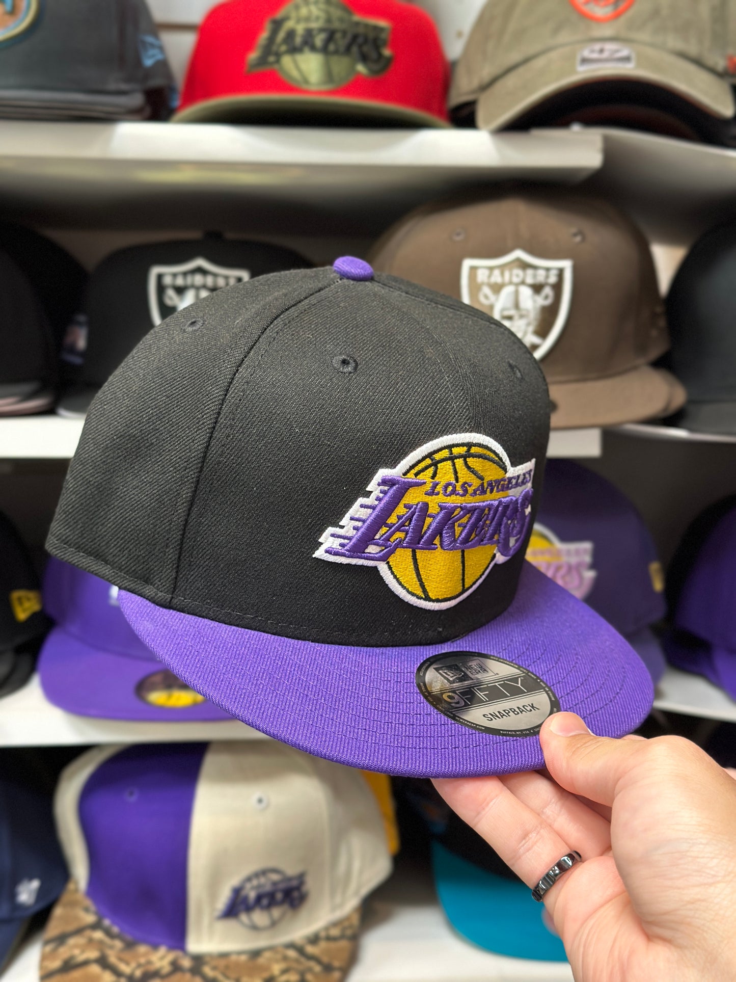 LA Lakers NBA Snapback | New Era 9FIFTY Adjustable Snap | Black/Purple