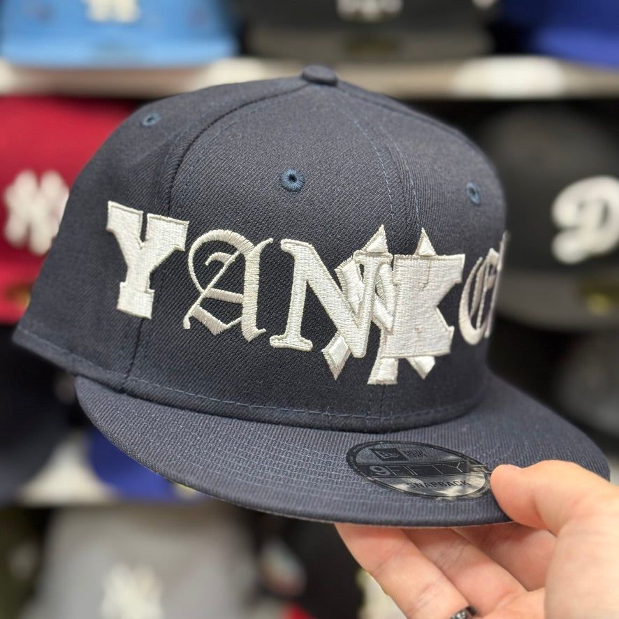 New Era New York Yankees 'Font Pack' Navy 9FIFTY Snapback - Product Image