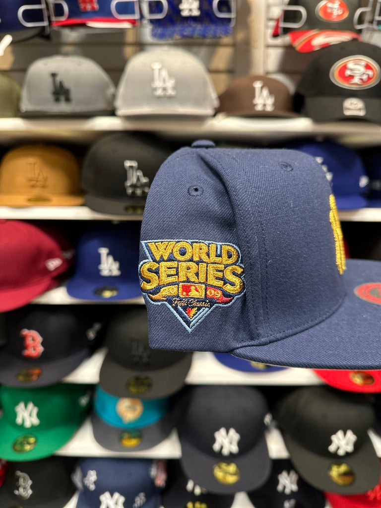 New York Yankees MLB World Series Patches | Mitchell & Ness Original Fit Snapback | Navy