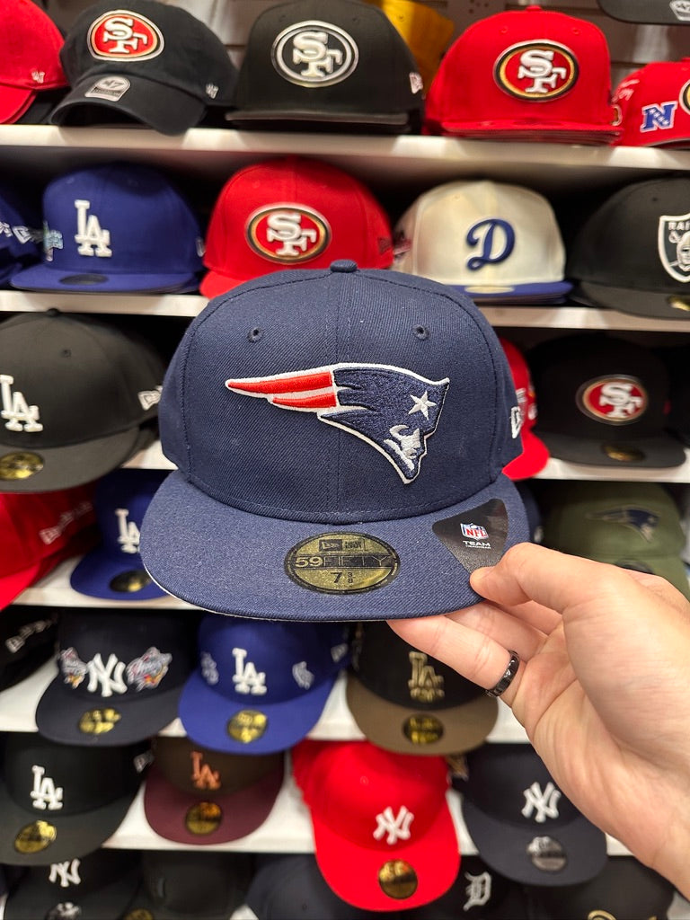 New England Patriots NFL Fitted Hat | New Era 59FIFTY Sized Cap | Navy