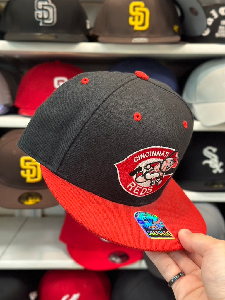 Cincinnati Reds MLB Snapback | '47 Brand Captain Adjustable Cap | Black/Red