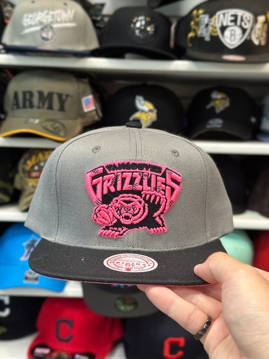 Vancouver Grizzlies NBA Snapback | Mitchell & Ness Original Fit | Silver/Pink